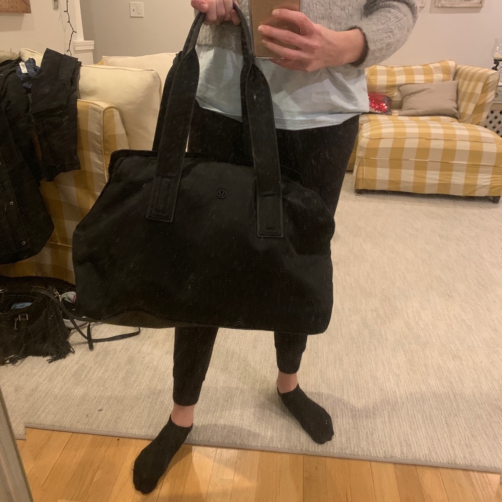 Lululemon yoga bag